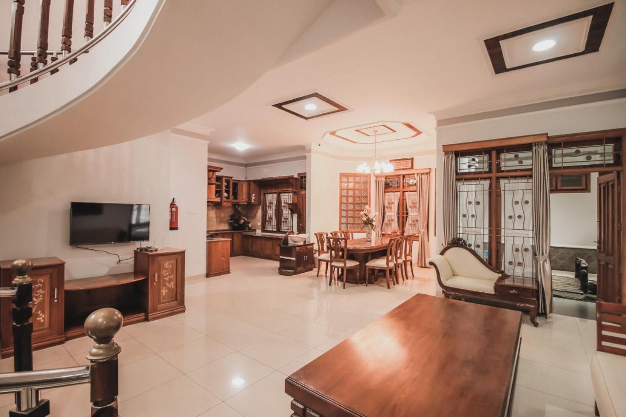 Stay Inn Pasteur Bandung, Husein Sastranegara Airport Ngoại thất bức ảnh
