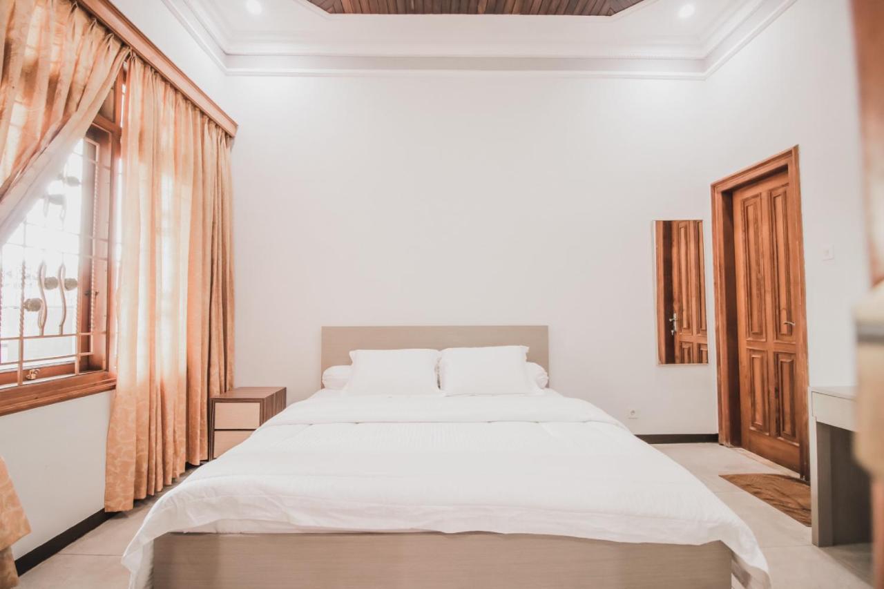 Stay Inn Pasteur Bandung, Husein Sastranegara Airport Ngoại thất bức ảnh