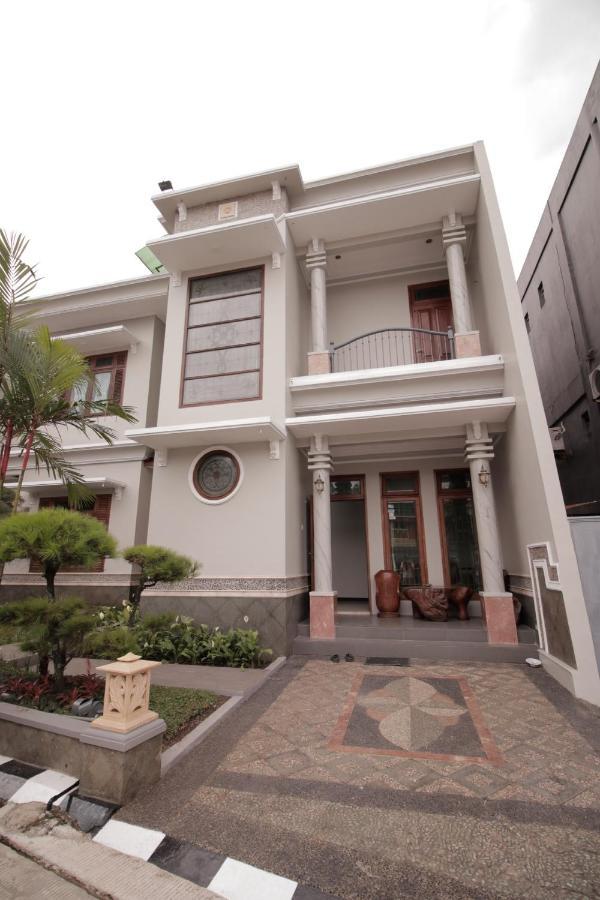 Stay Inn Pasteur Bandung, Husein Sastranegara Airport Ngoại thất bức ảnh