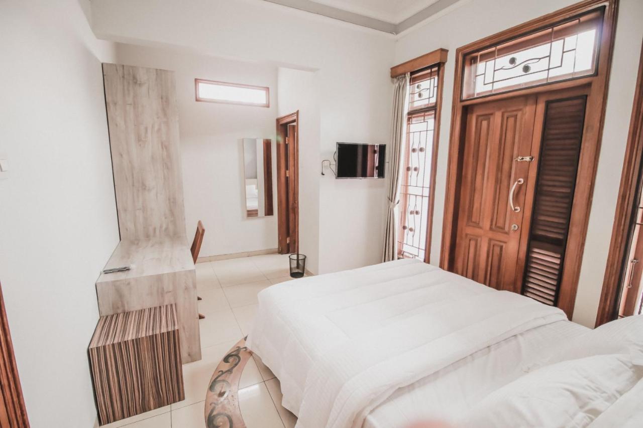 Stay Inn Pasteur Bandung, Husein Sastranegara Airport Ngoại thất bức ảnh