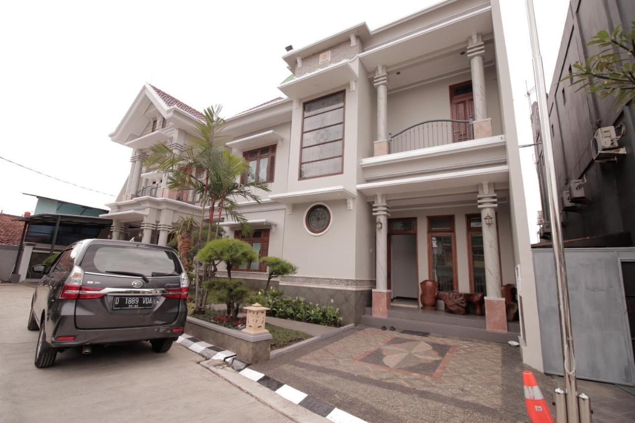 Stay Inn Pasteur Bandung, Husein Sastranegara Airport Ngoại thất bức ảnh